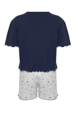 Conjunto de pijama azul marinho com estampado galáctica e calças