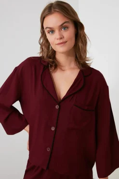 Conjunto de pijama camiseiro de viscose vermelha com vivo