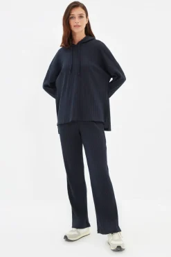 Conjunto de pijama com capuz canelado