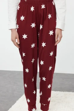 Conjunto de pijama com estampado de estrela vermelha