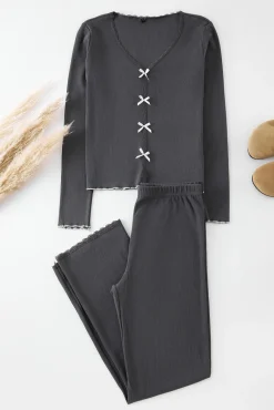 Conjunto de pijama de algodão canelado com detalhes de renda