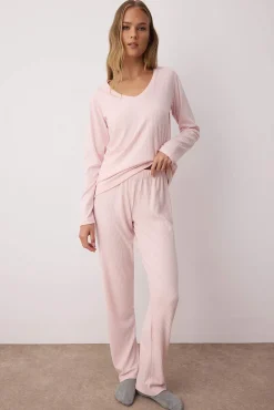 Conjunto de pijama de inverno em malha com gola em V rosa