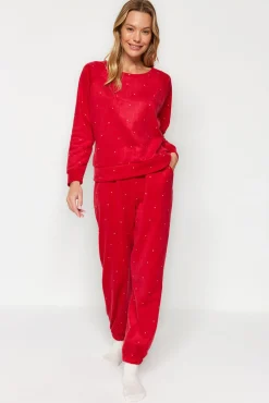 Conjunto de pijama de inverno de bolinhas com bolinhas vermelhas
