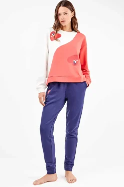 Conjunto de pijama em pelúcia escovada com motivos de coração