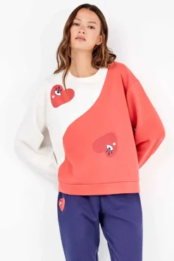 Conjunto de pijama em pelúcia escovada com motivos de coração