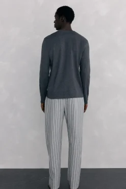 Conjunto de pijama malha e tecido