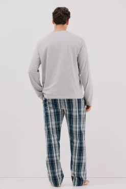Conjunto de pijama malha e tecido
