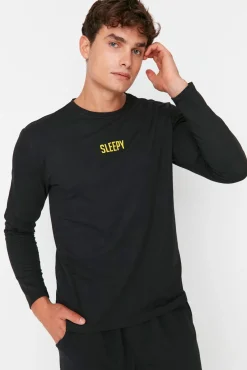 Conjunto de pijama preto com estampado de slogan e corte regular de 2 camadas