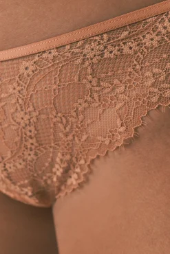 Cueca de renda laranja clássica