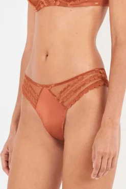 Cuequinha brasileira de renda
