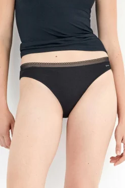 Cuequinha básica com galão de renda