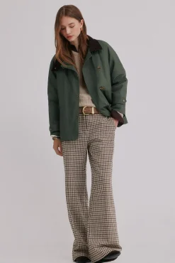 Dara. Desportiva crossover