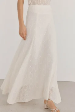 Desfile de saia de malha estruturada malha