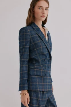 Elvira. Blazer xadrez