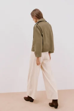Gabardina curta