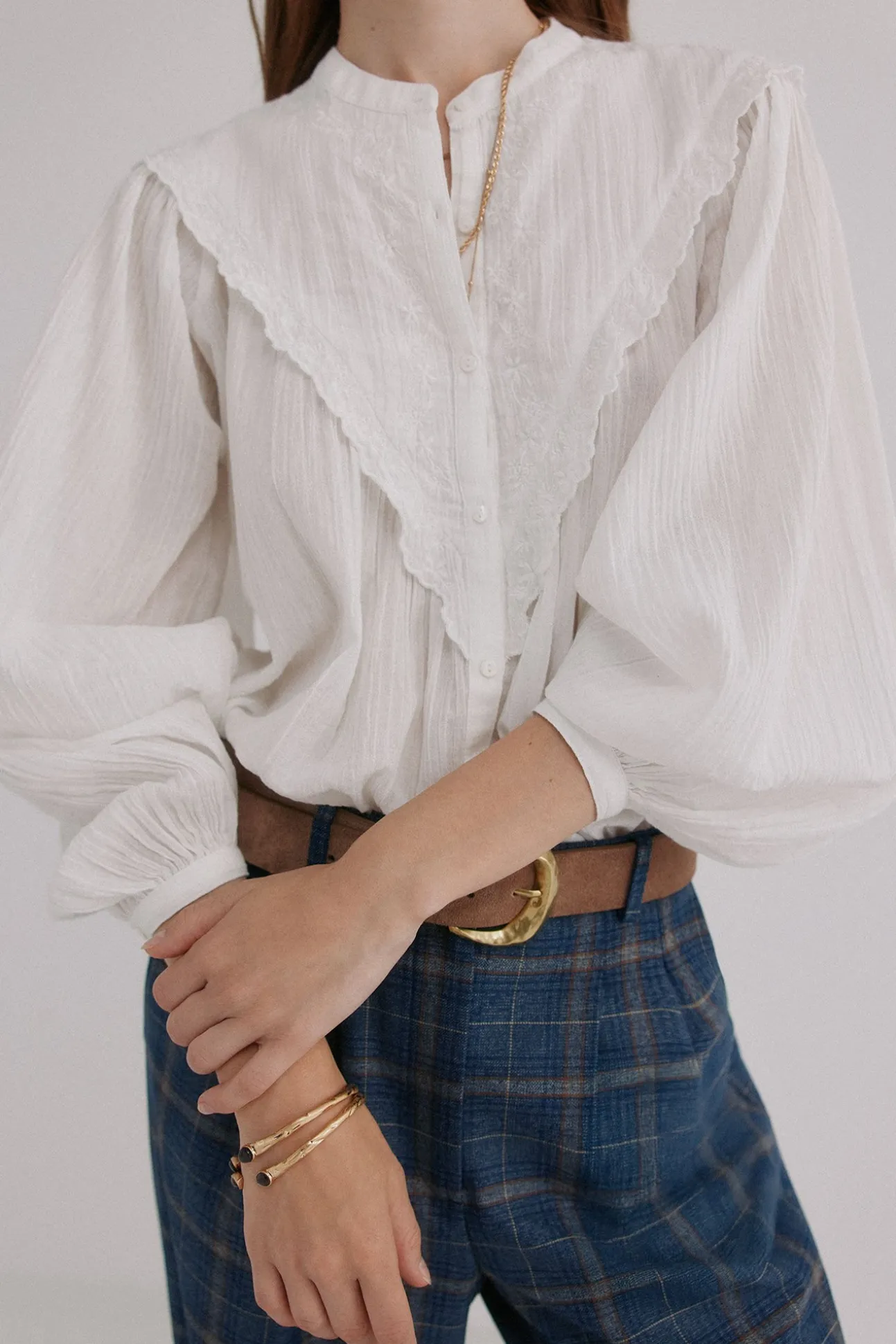 Gael. Blusa bordada