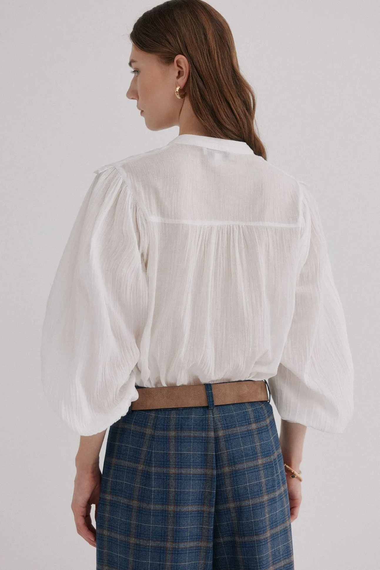 Gael. Blusa bordada