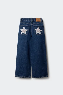 Garota Estrela do Jeans