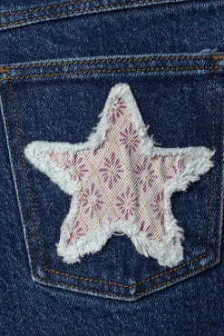 Garota Estrela do Jeans