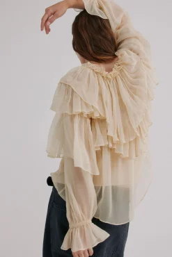 Giulia. Blusa romântica