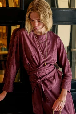 Glory. Blusa com estampado jacquard