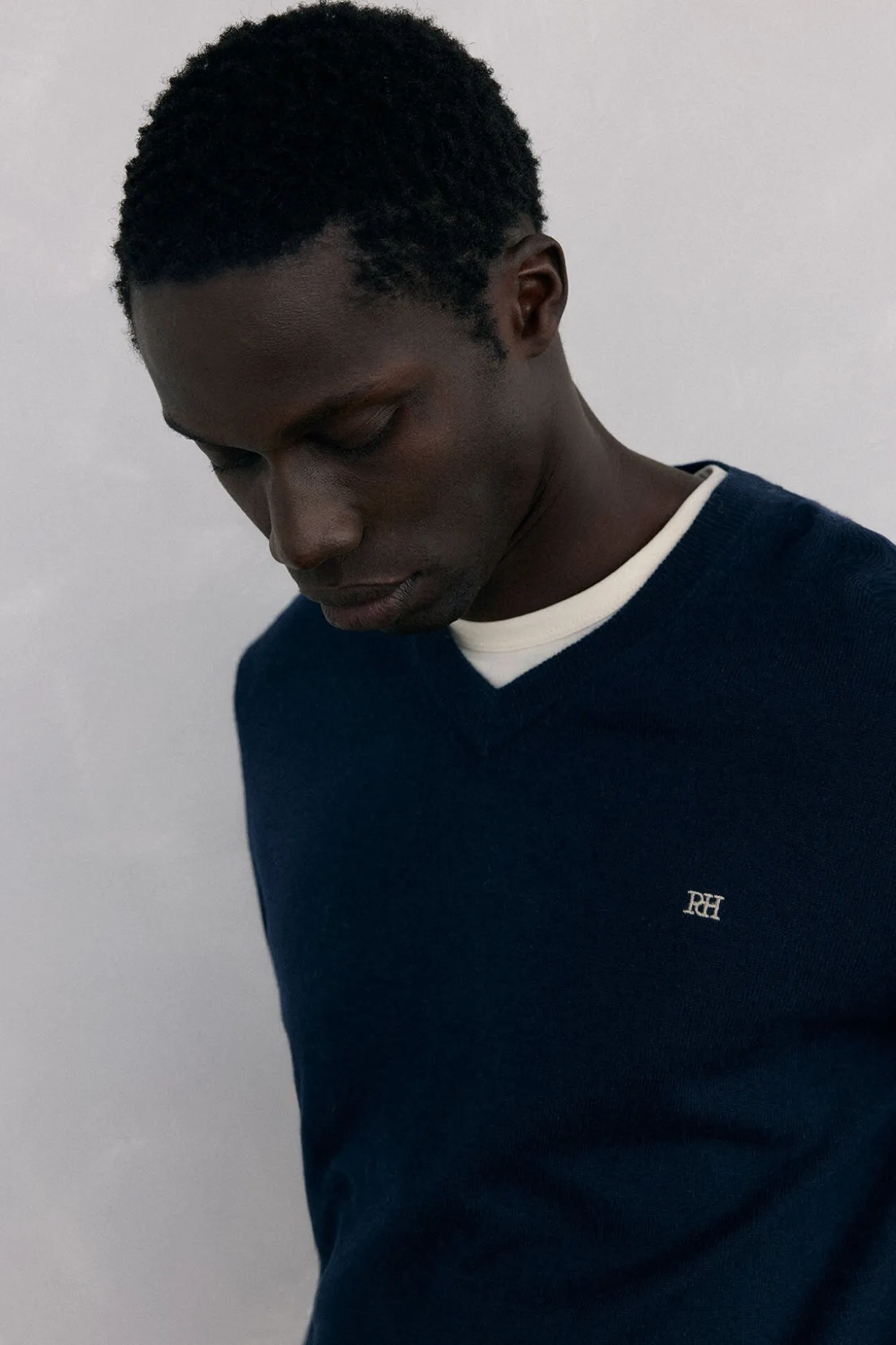 Gola de lã merino e cashmere com bico