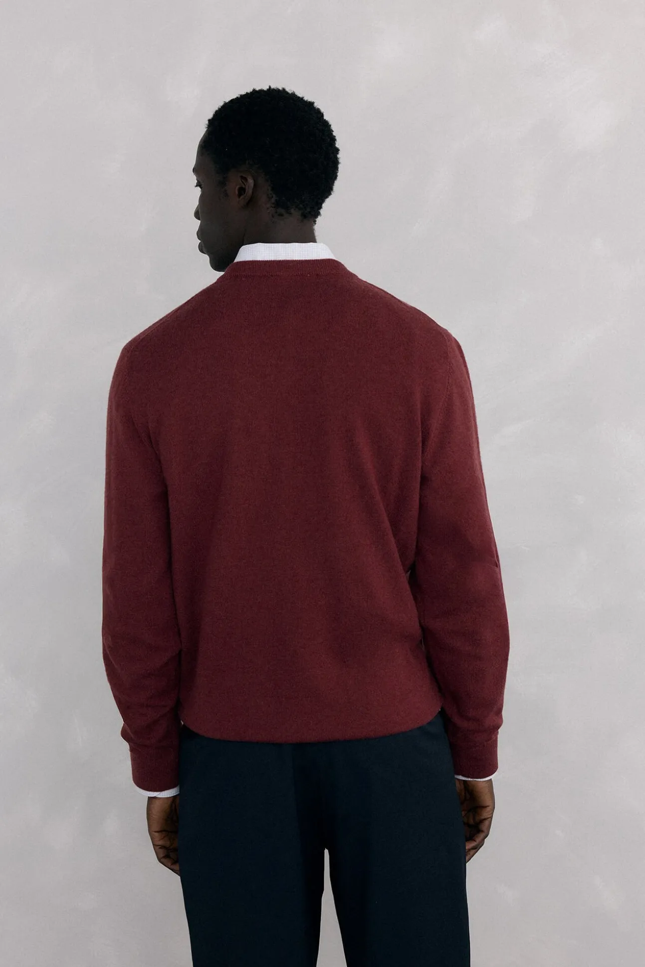 Gola de lã merino e cashmere com bico