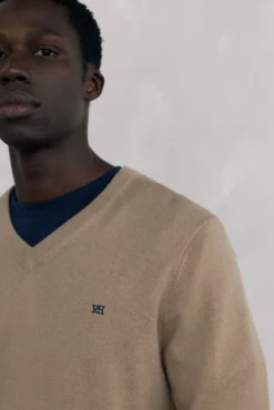 Gola de lã merino e cashmere com bico