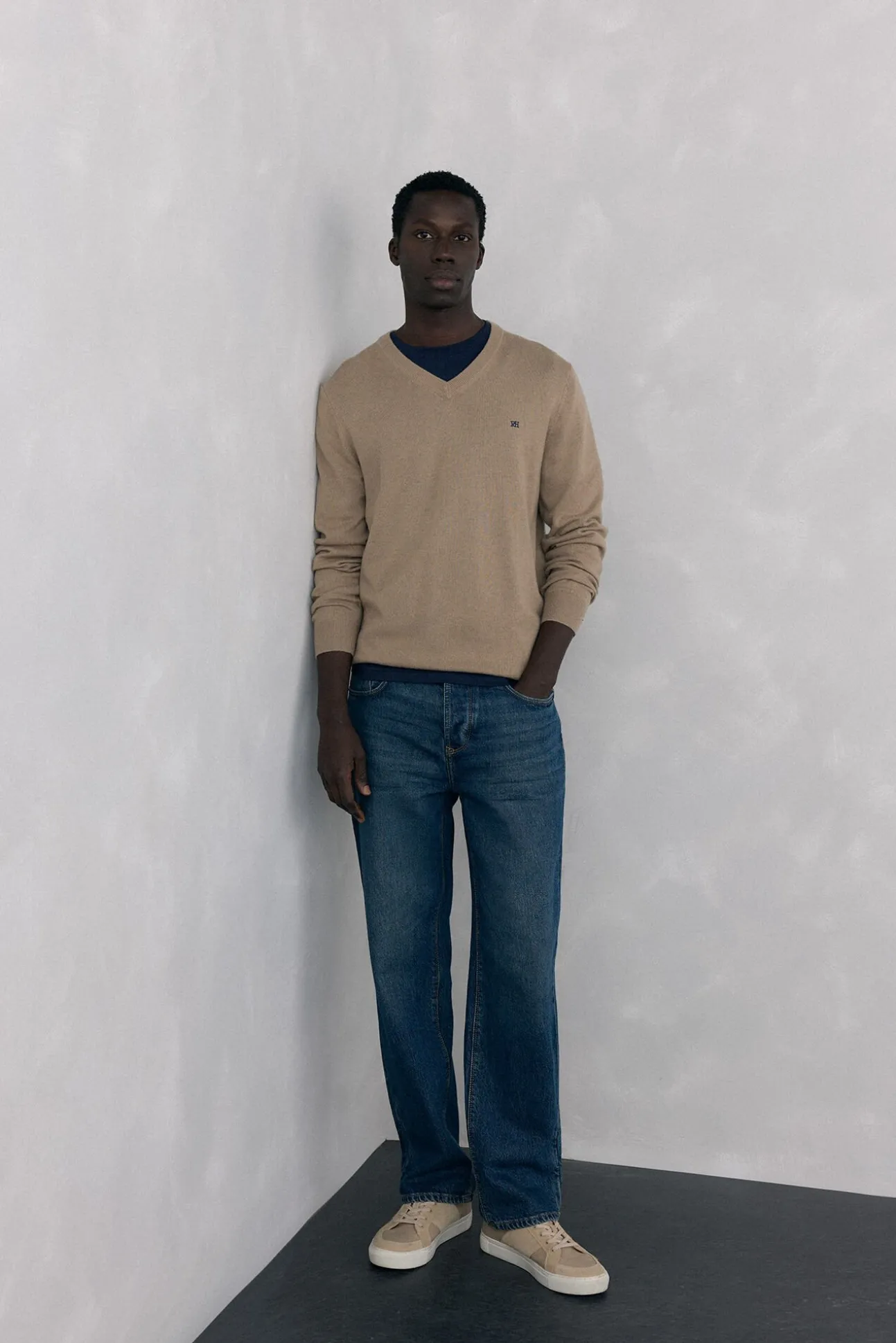 Gola de lã merino e cashmere com bico