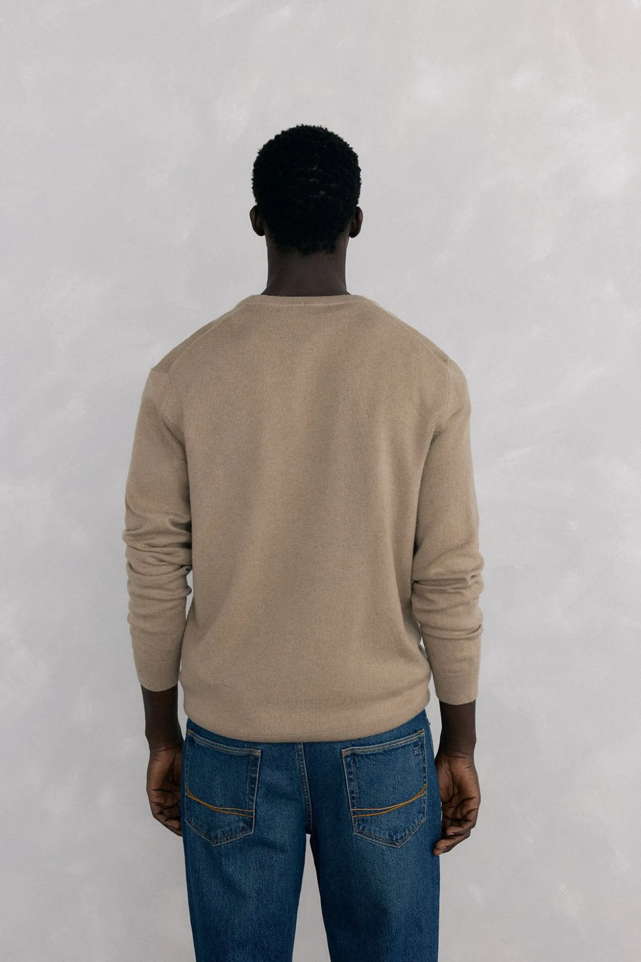 Gola de lã merino e cashmere com bico