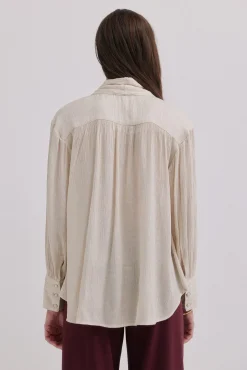 Gretel. Blusa com laçada