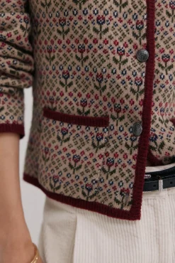 Isela. Casaco de malha jacquard