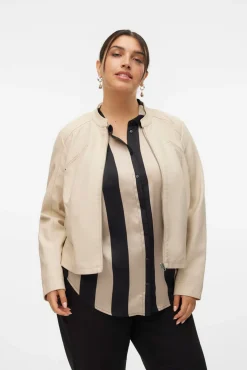 Jaqueta plus size com efeito pele