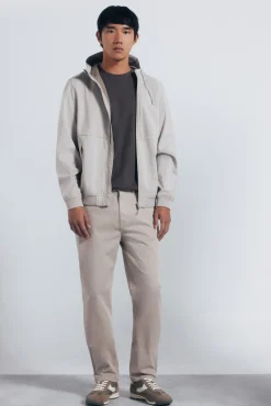 Jaqueta softshell com capuz