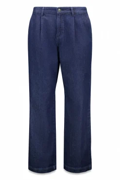 Jeans com pregas