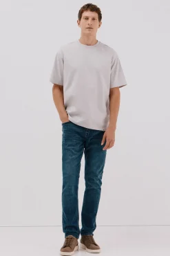 Jeans corte ajustado