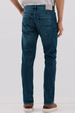 Jeans corte ajustado