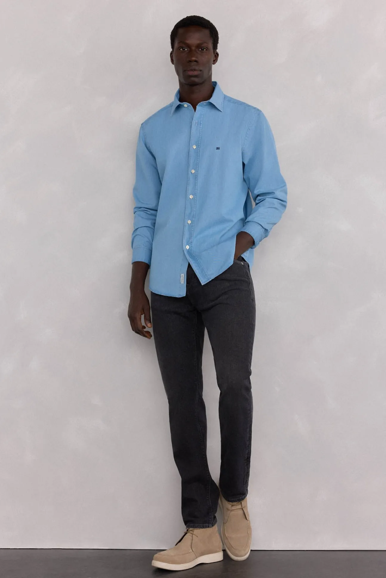 Jeans corte ajustado
