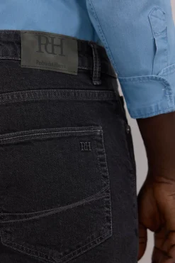 Jeans corte ajustado