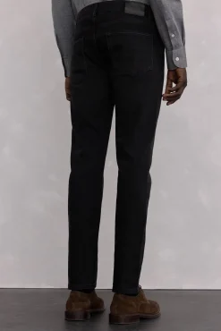 Jeans corte ajustado