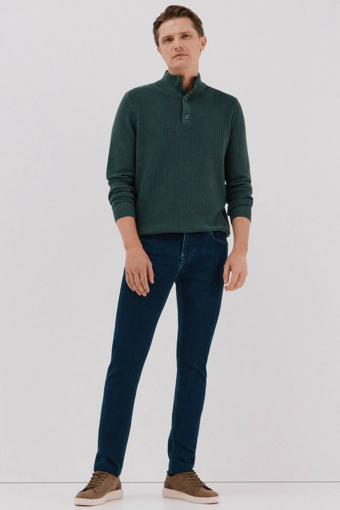 Jeans corte ajustado