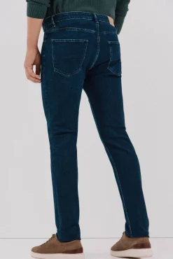 Jeans corte ajustado