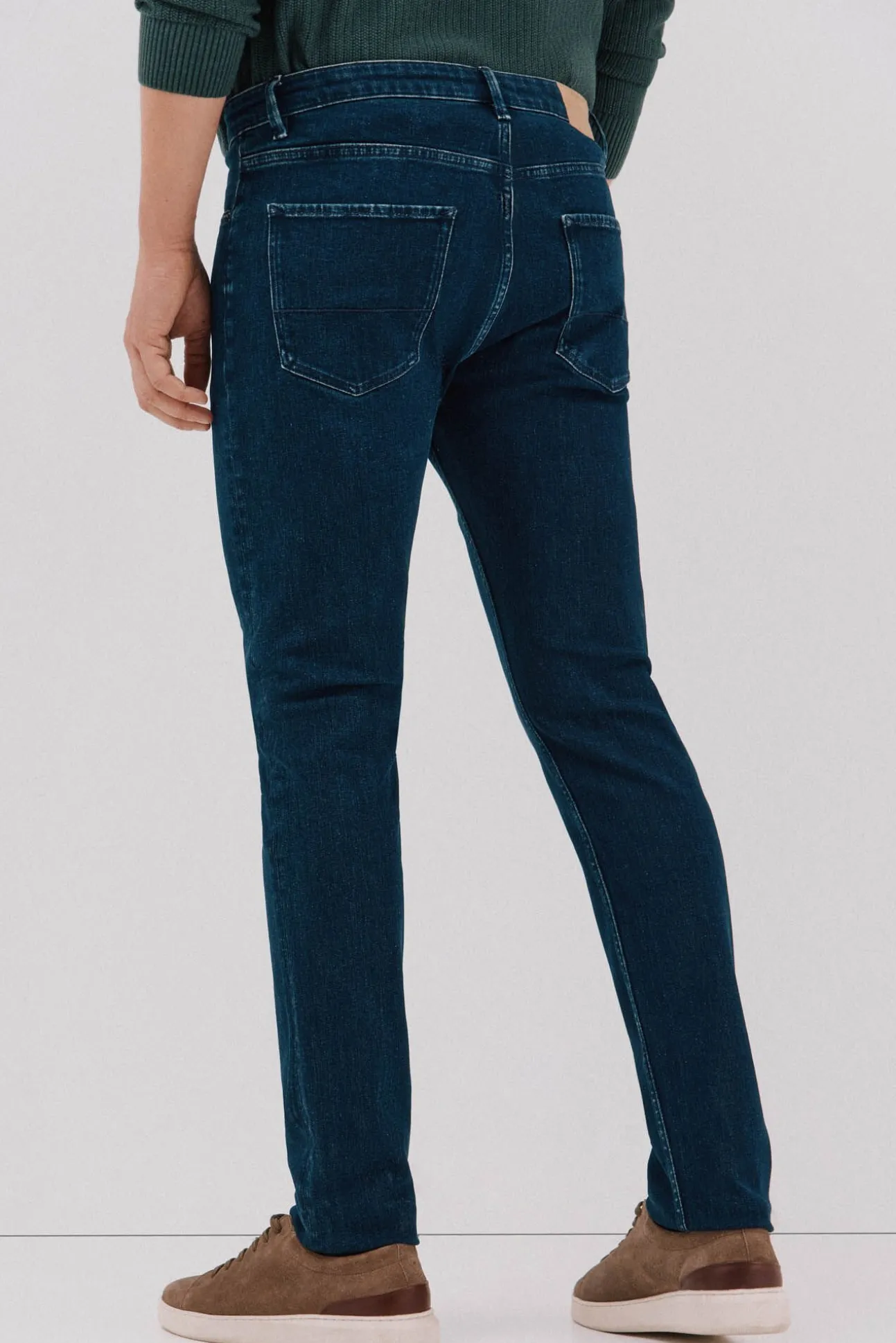 Jeans corte ajustado
