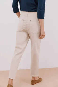 Jeans de corte fácil