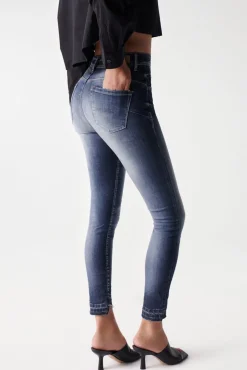 Jeans faith push in cropped lavagem premium