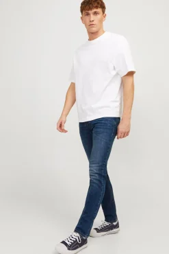 Jeans justos e retos