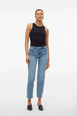 Jeans retas de cintura média