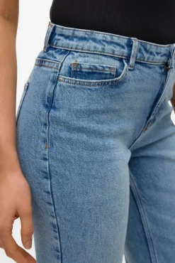 Jeans retas de cintura média