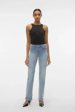 Jeans retas de cintura subida