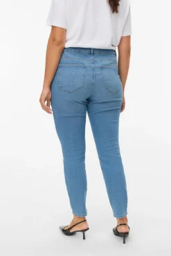Jeans skinny tamanho grande
